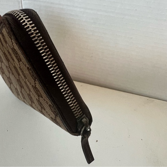 EUC Authentic Gucci monogram zippy wallet ❤️ - Picture 11 of 15